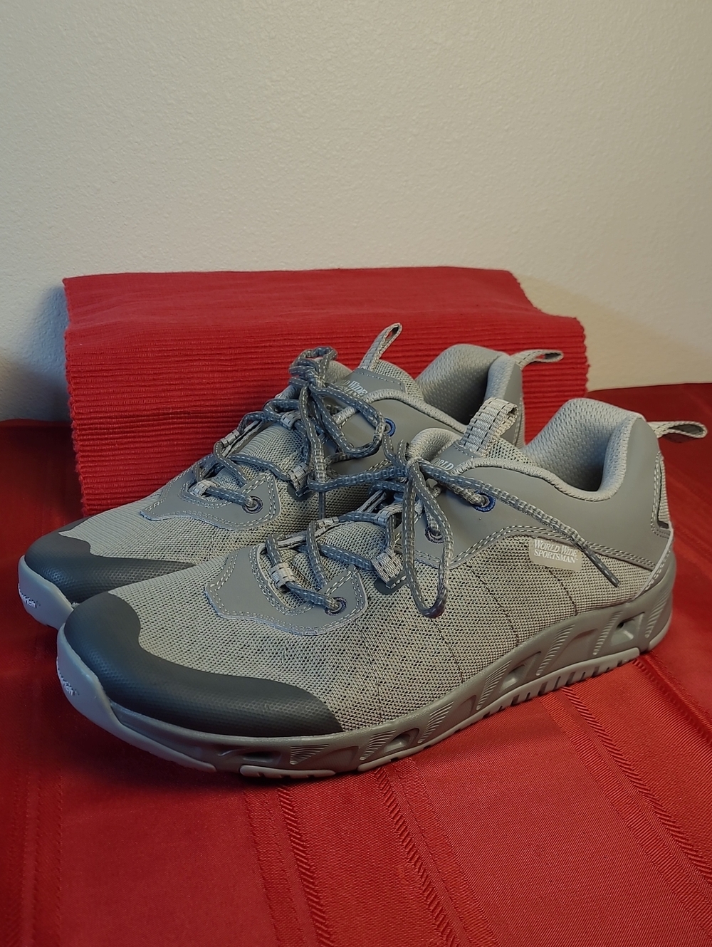 Men's World Wide Sportsman Gray Athletic Sneakers Lightweight Trail Performance